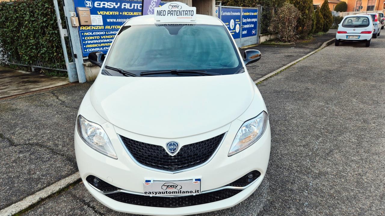 Lancia Ypsilon 1.0 FireFly 5 porte S&S Hybrid Ecochic Gold