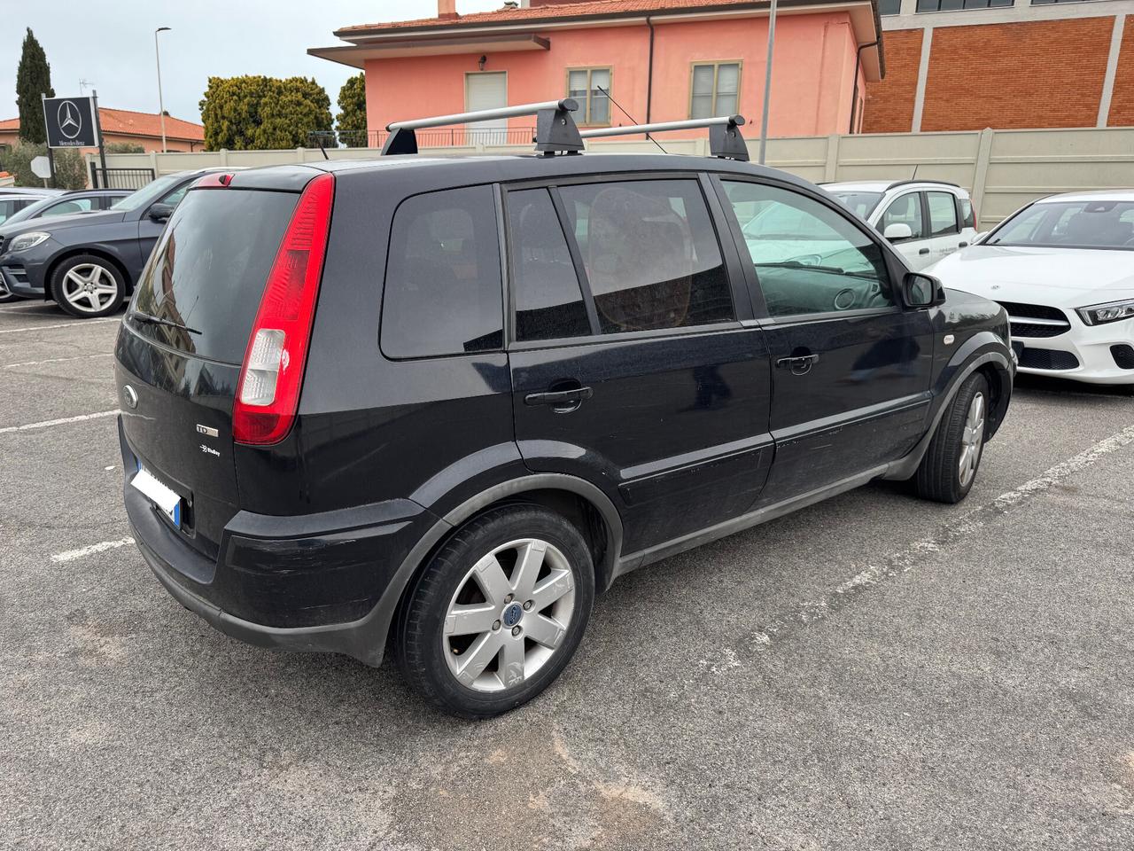 Ford Fusion 1.4 TDCi 5p. Solo 85.000 km