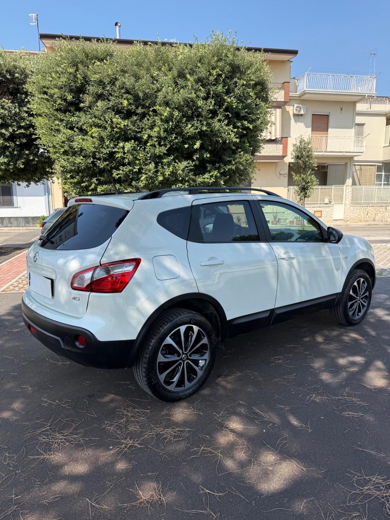Nissan Qashqai 1.5 dCi DPF Tekna full optional bianco perla