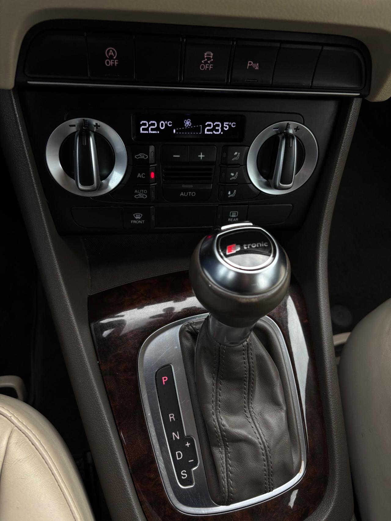 Audi Q3 2.0 TDI quattro S tronic. Garanzia 12 mesi