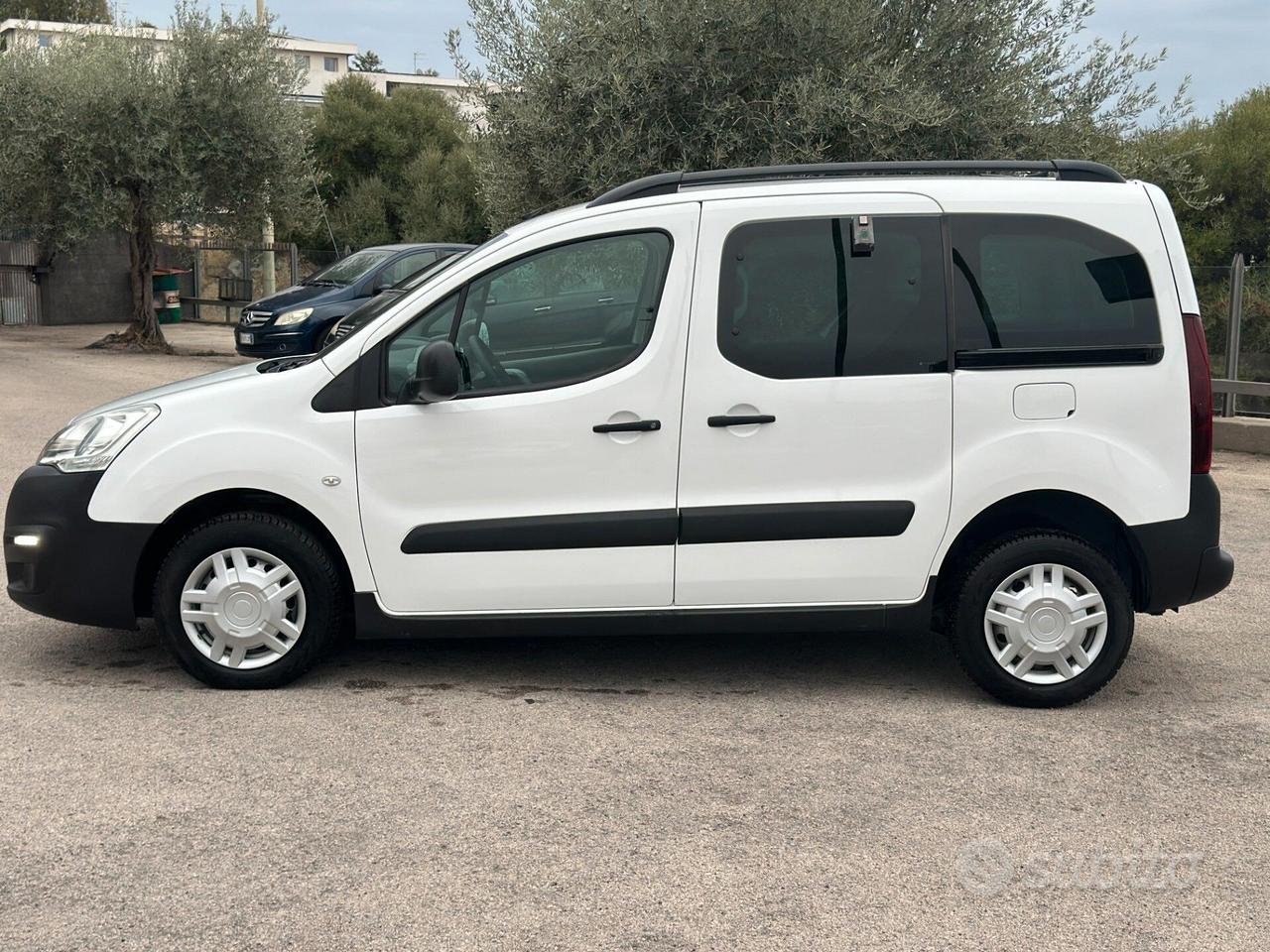 Peugeot Partner 1.6HDi Pianale ribassato Disabili