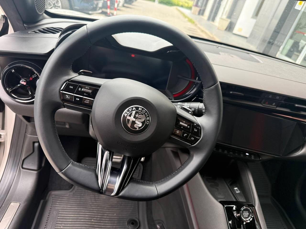 ALFA ROMEO Junior Junior 1.2 136 CV Hybrid eDCT...