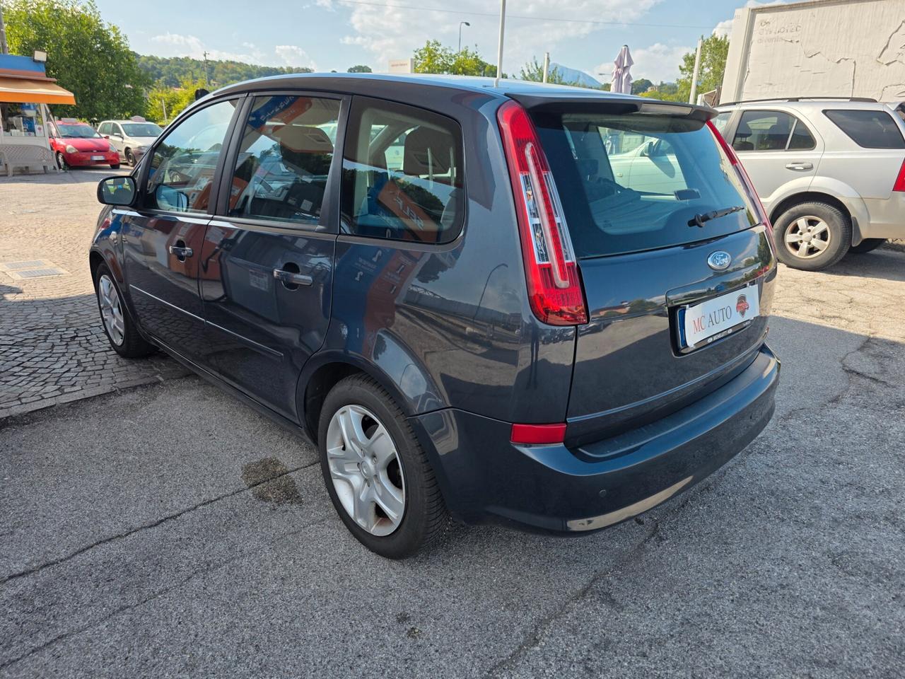 Ford C-Max 1.6 TDCi 110 CV Titanium con 256.000km