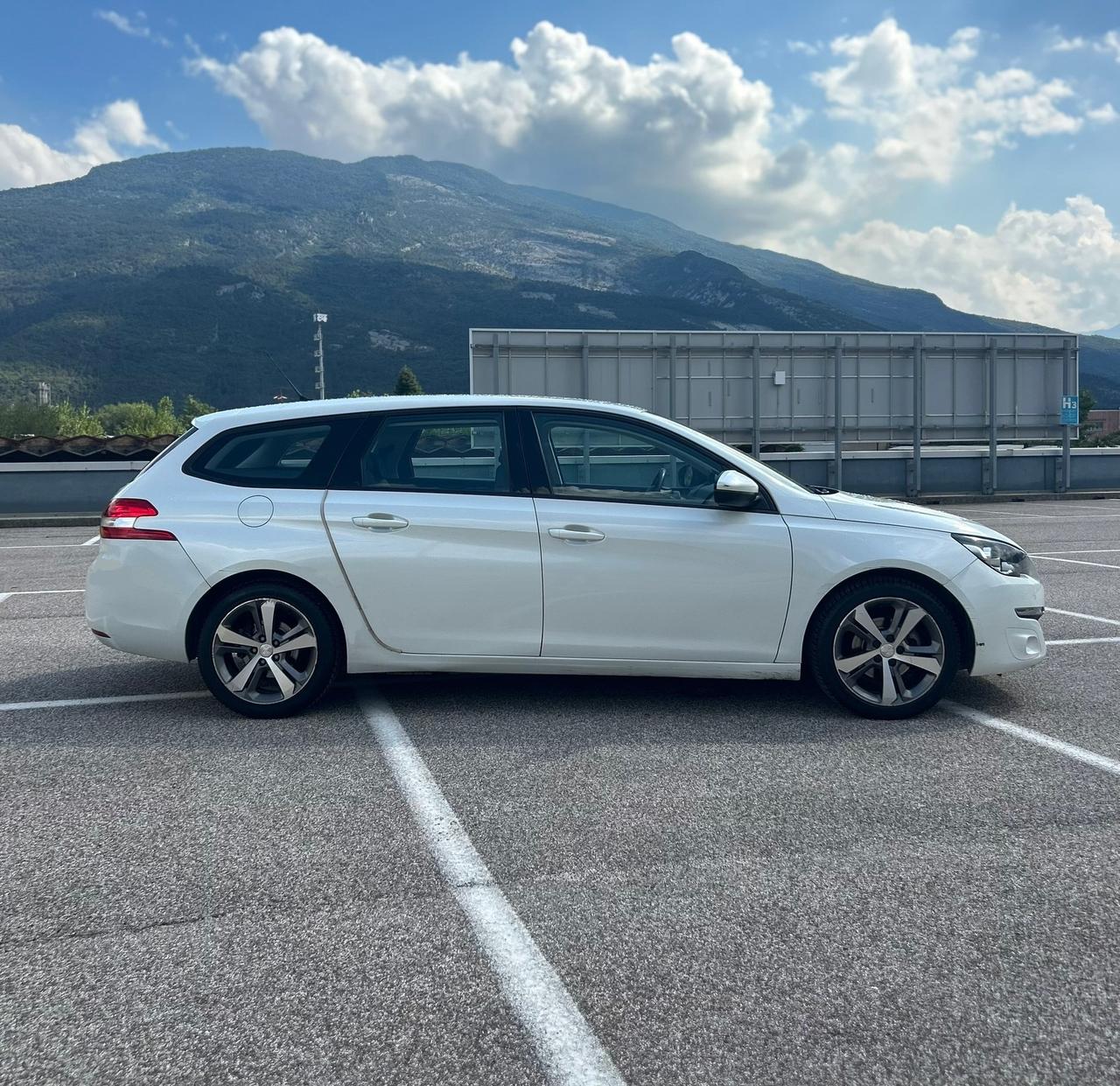 Peugeot 308 BlueHDi 120 S&S GT Line Neopatent.