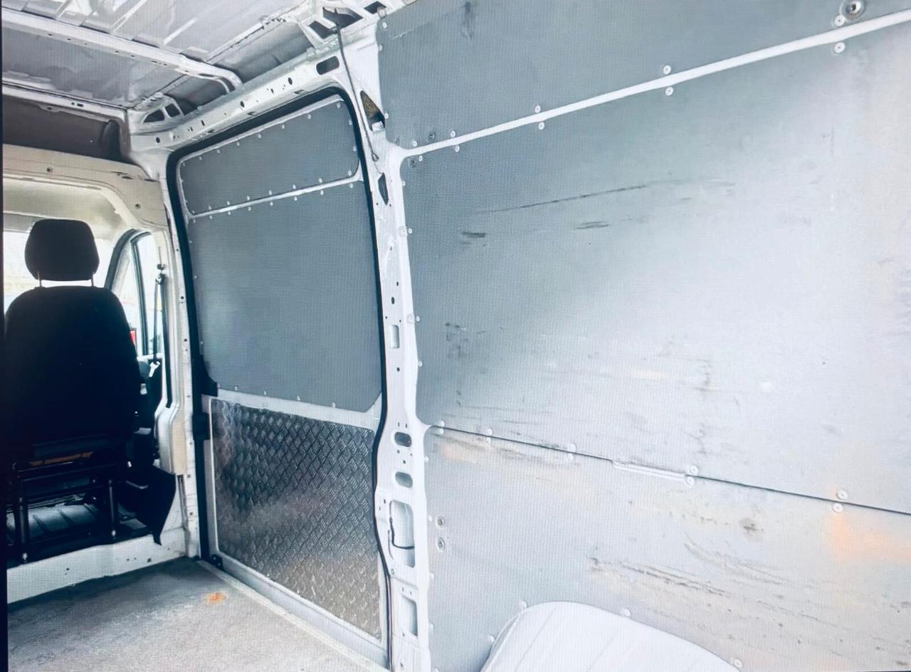 Fiat Ducato 35 2.3Mjt 180cv A partire da 9.000€ IVATI
