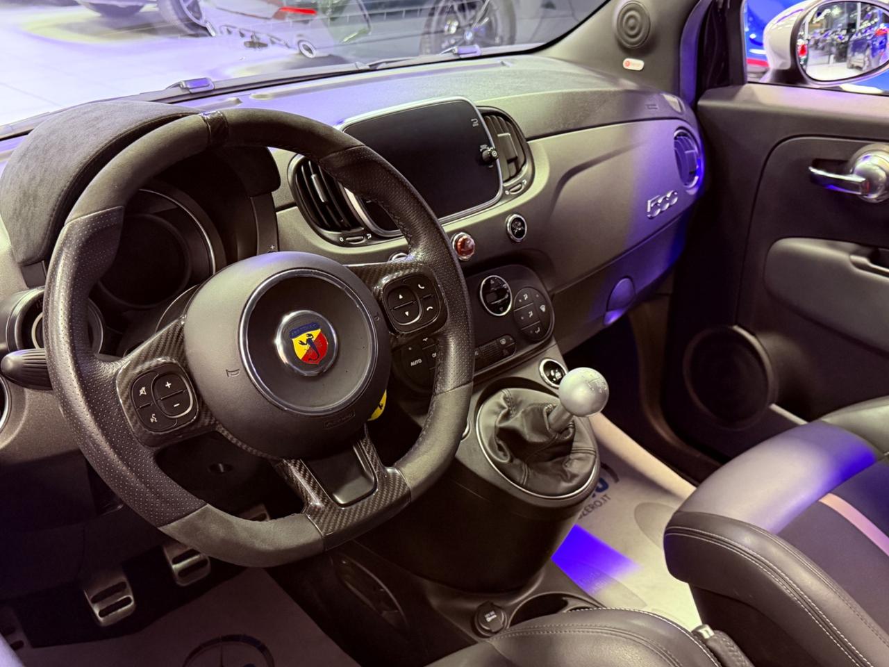 Abarth 695 1.4 Turbo T-Jet 180 CV 70° Anniversario