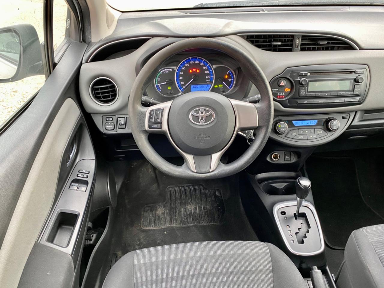 Toyota Yaris 1.5 Hybrid 5 porte Cool