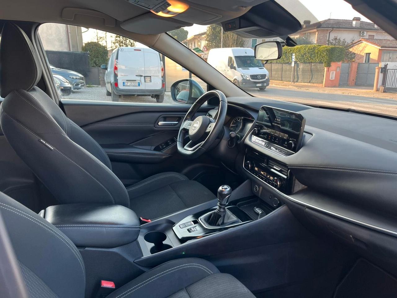 Nissan Qashqai MHEV 140 CV Business