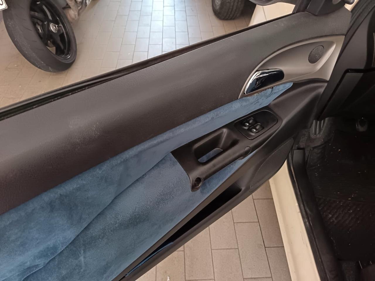 Lancia Ypsilon 1.2 16V Argento
