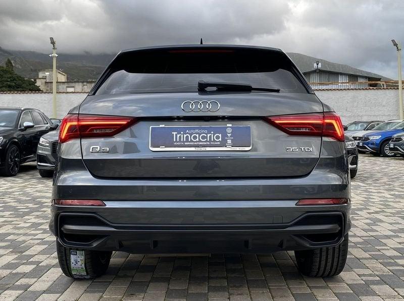 Audi Q3 S Line interno ed esterno 2.0 TDI 150CV S-Tronic 35