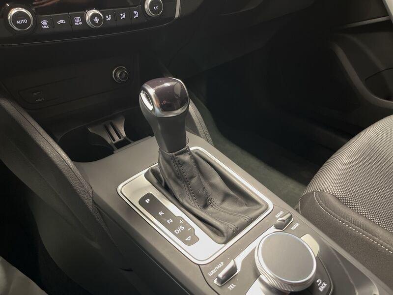 Audi Q2 Audi Q2 BUSINESS ADVANCED 30 TDI 116 CV S TRONIC