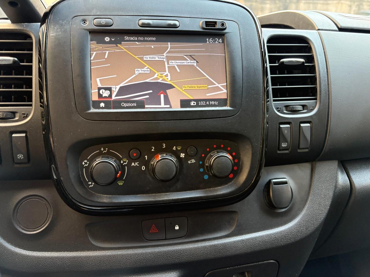 OPEL VIVARO 1.6D 6m- 9 POSTI- EURO 6-Navi-2016