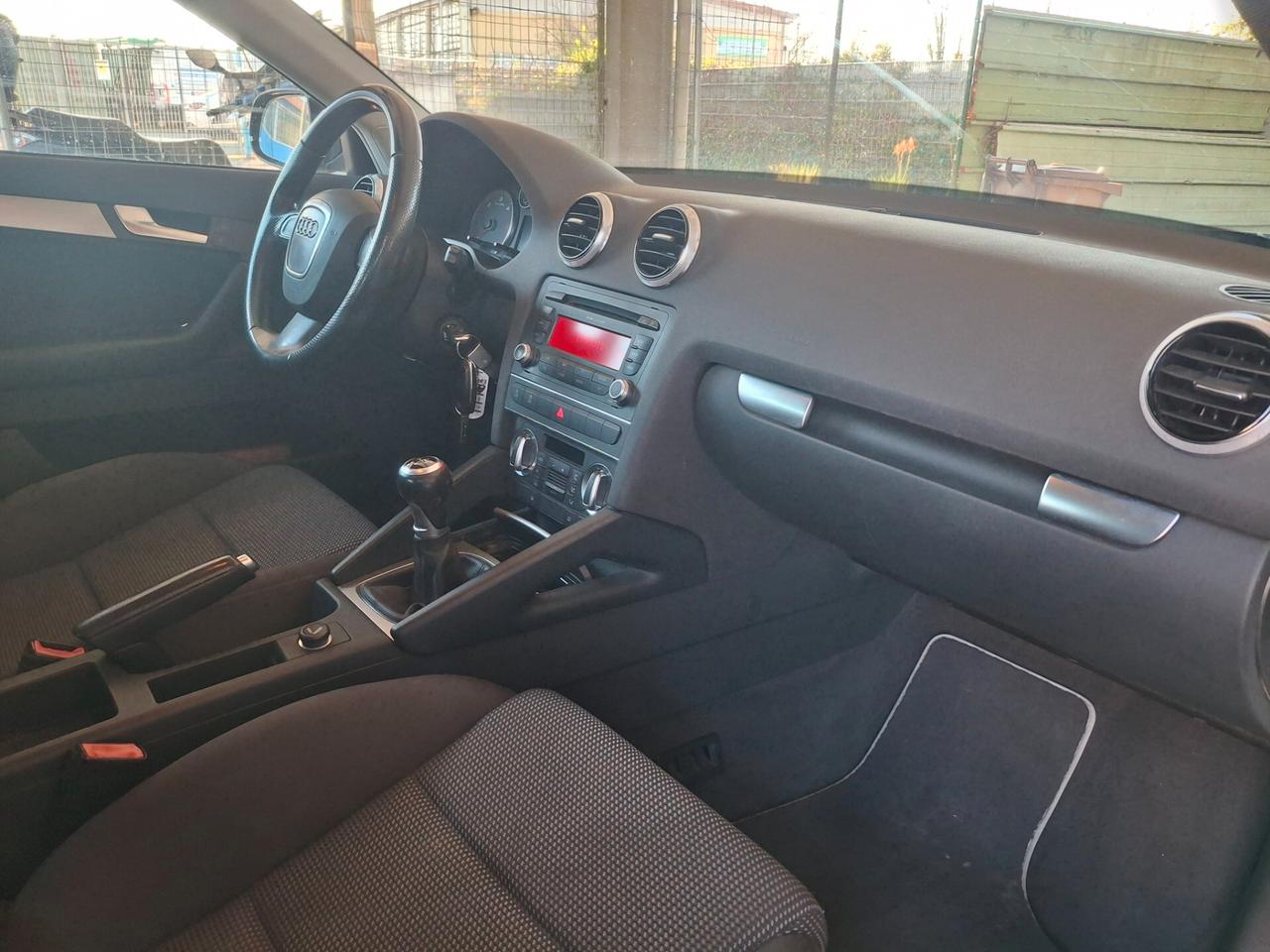 Audi A3 SPB 1.6 TDI 105 CV CR Ambition