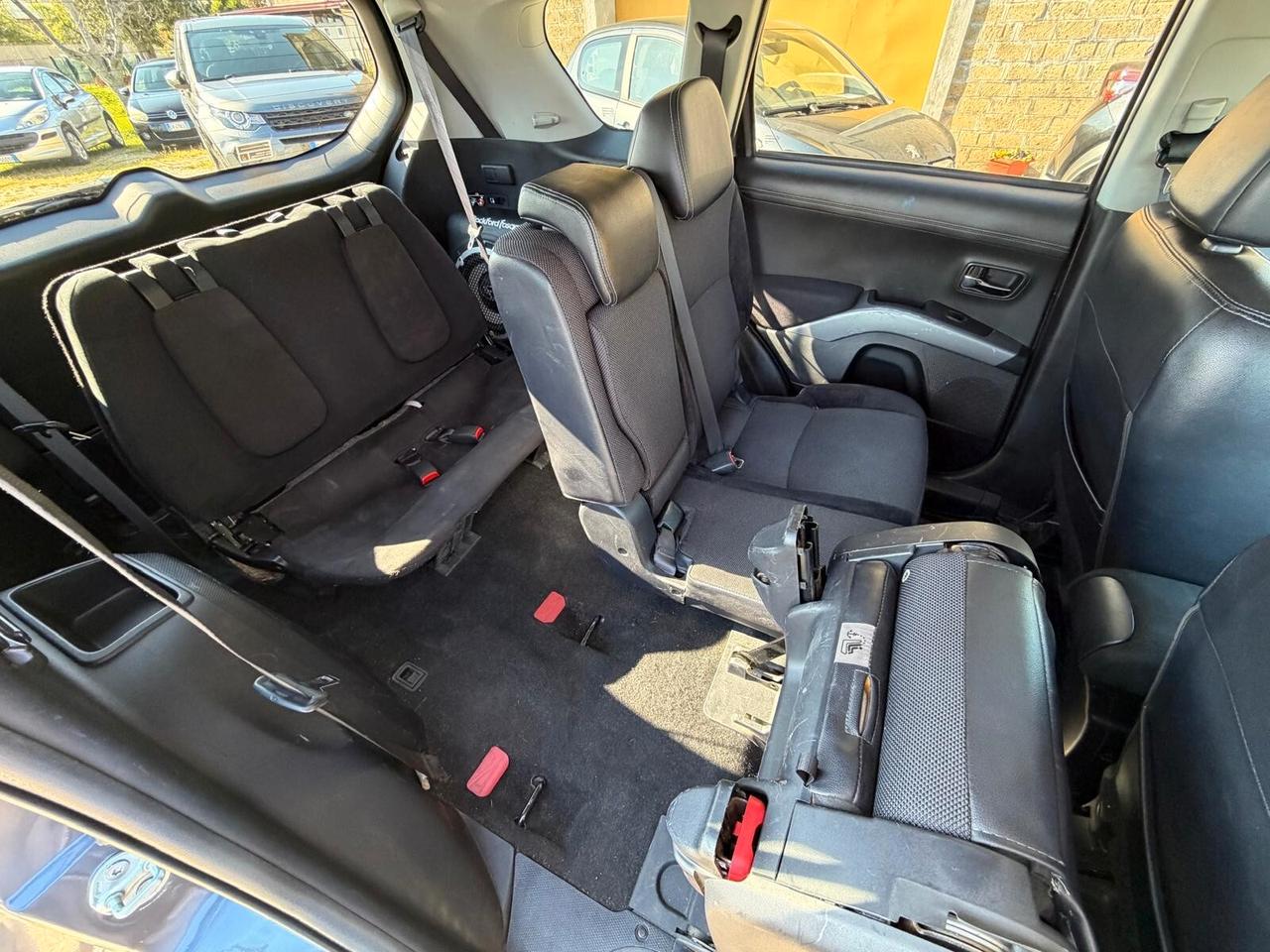 Mitsubishi Outlander 4x4 Cambio Automatico 7 Posti