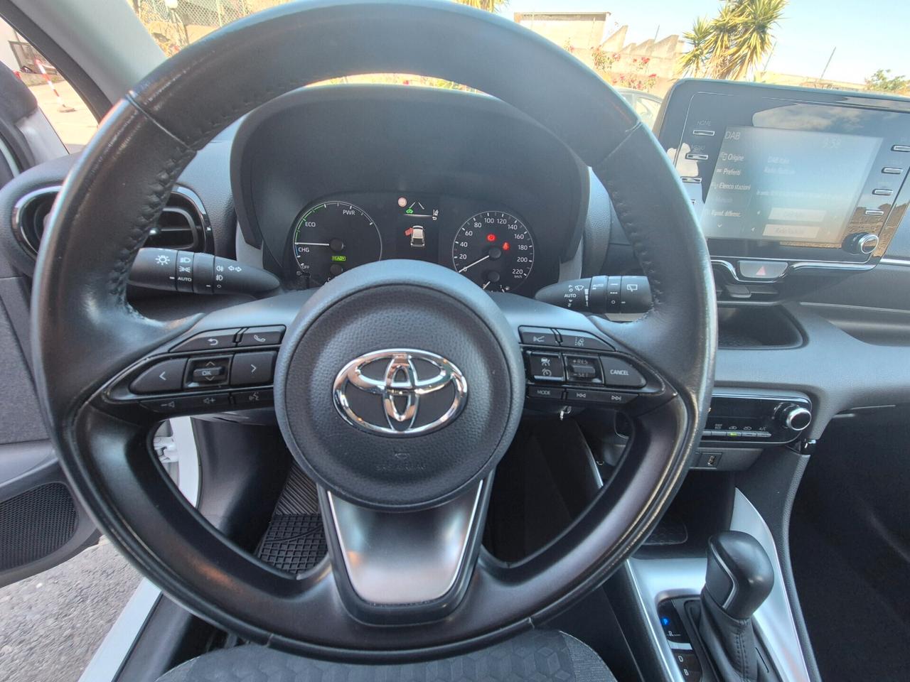 Toyota Yaris 1.5 Hybrid iva esposta inclusa 2021
