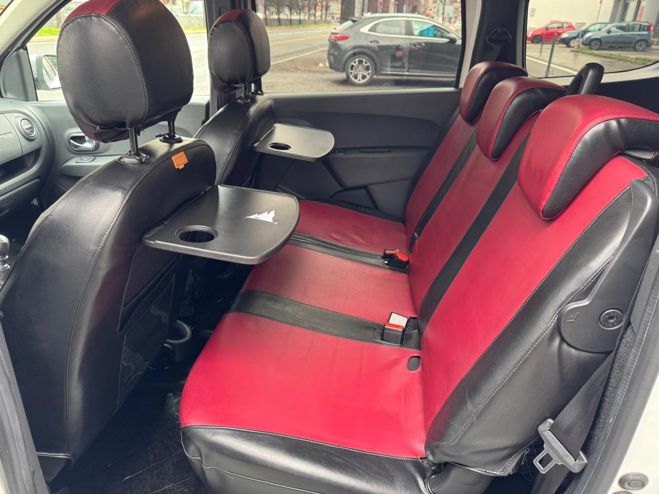 Dacia Lodgy ioni veicolo Tipo: Autoveicolo/Altro GL482YC Condividi Scheda ('12'-'22') Stepway