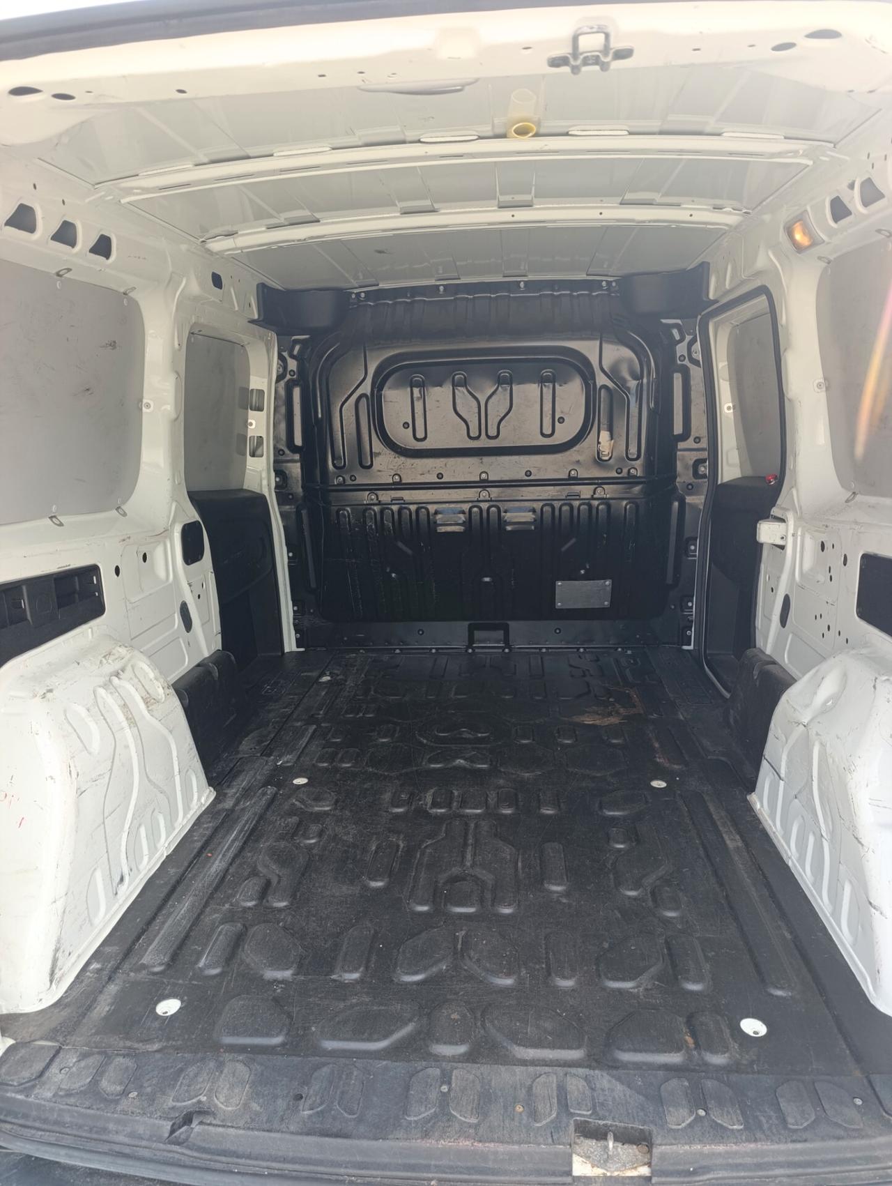 Fiat Doblo Doblò 1.6 MJT 105CV PL-TN Cargo Maxi Lamierato SX