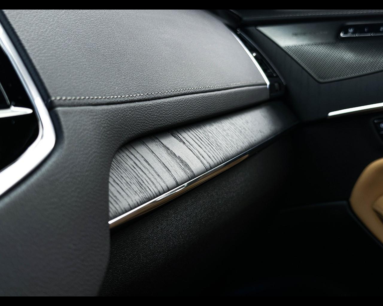 VOLVO XC90 (2014-->) - XC90 B5 (d) AWD automatico 7 posti Plus Dark