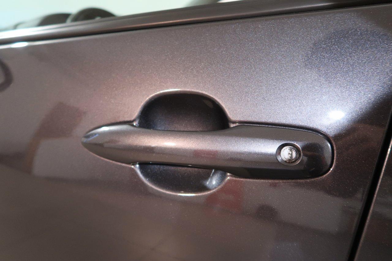 Toyota Yaris 1.5h Business # TELECAMERA # CAMBIO AUT #