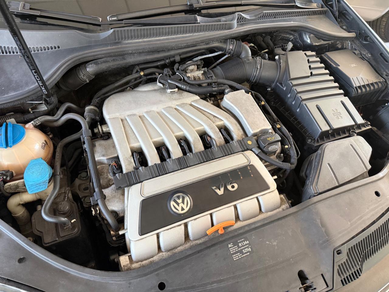 Volkswagen Golf 3.2 VR6 4mot. 3p. R32