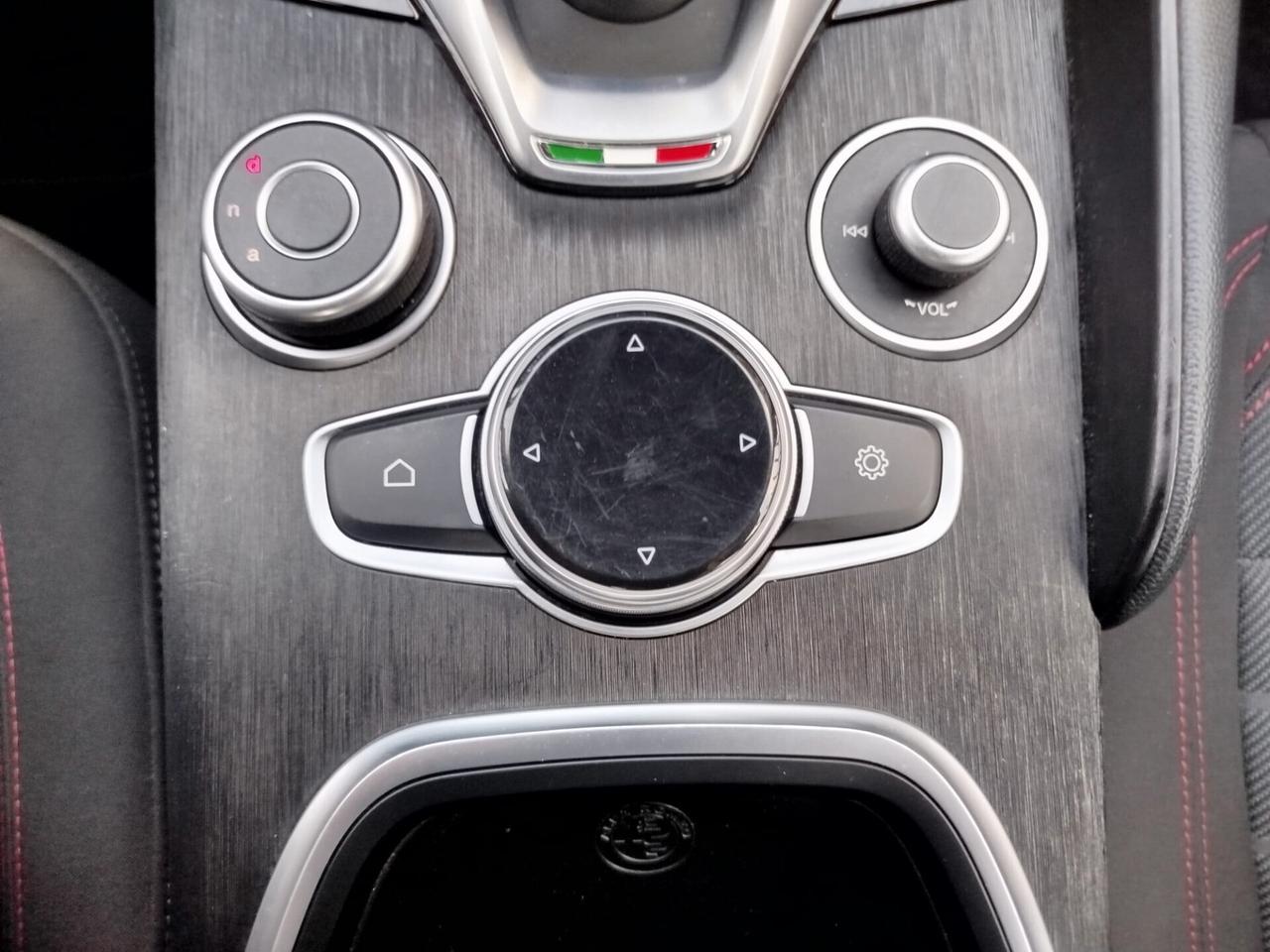 ALFA ROMEO GIULIA AT8 2.2 RESTYLING *PREZZO VERO* TAGLIANDO ALFA- KM CERTIFICATI