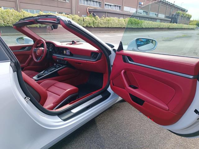 PORSCHE 911 Targa 4S