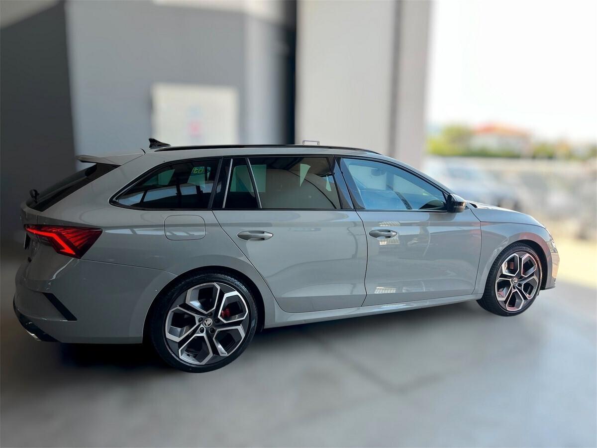 Skoda Octavia 2.0 TDI EVO SCR 200 CV DSG 4x4 Wagon RS/TETTO PANORAMICO