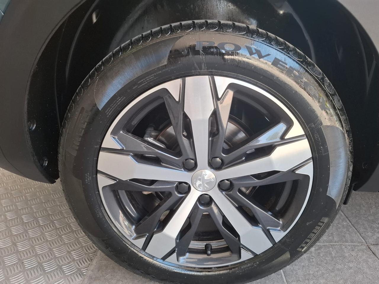 Peugeot 5008 BlueHDi 180 S&S EAT8 GT