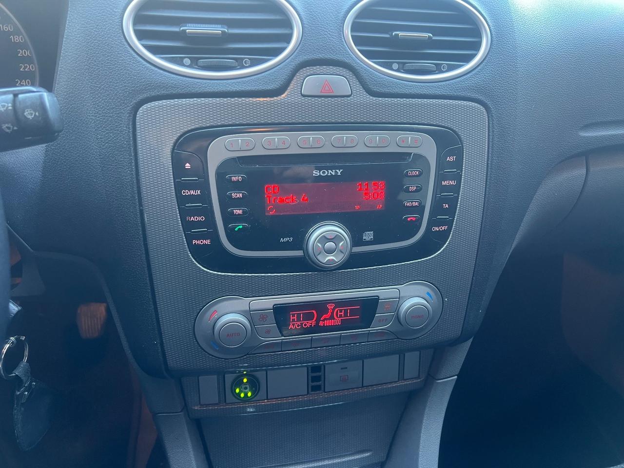 Ford Focus 2.0 (145CV) 5p. Bz.- GPL Tit.