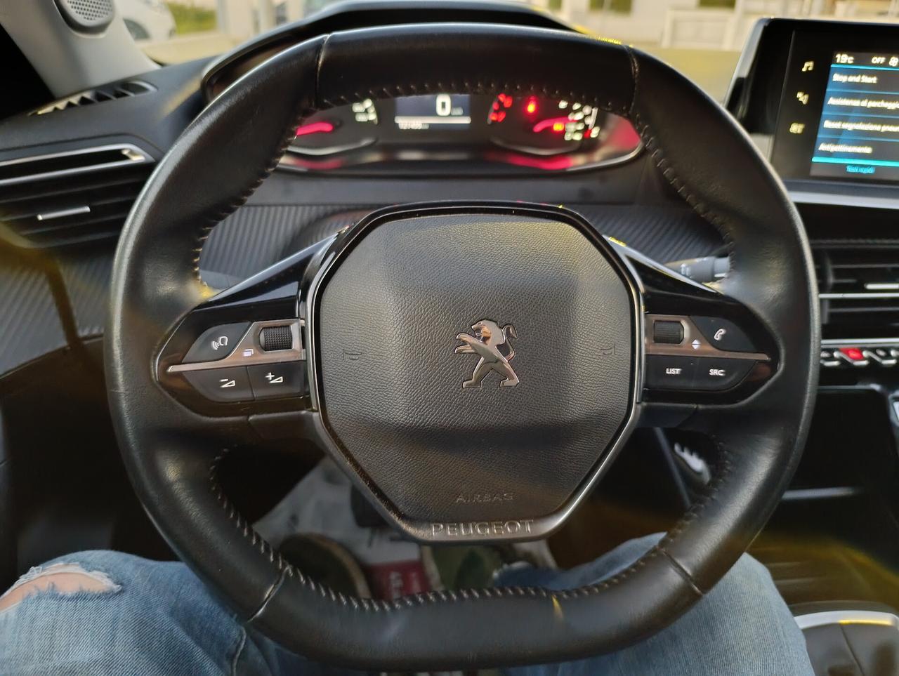 PEUGEOT 2008 1.5 HDI 12/2020 LED/NAV/SENSORI POSTERIORI