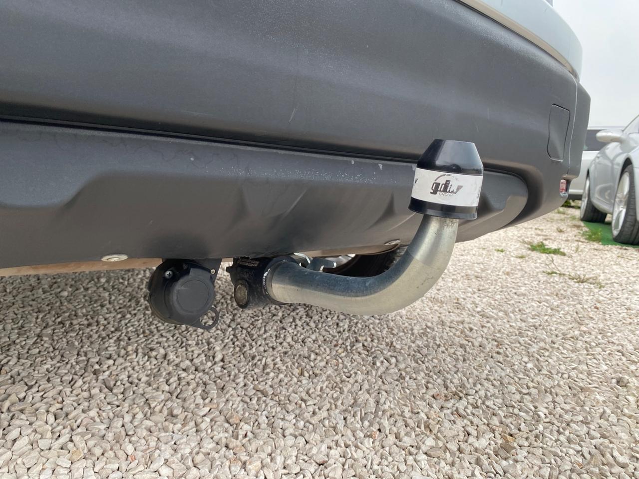 Nissan Qashqai 1.5 dCi Tekna GANCIO TRAINO,TELECAMERE 360*,NEOPATENTATI UNICO PROPIETARIO