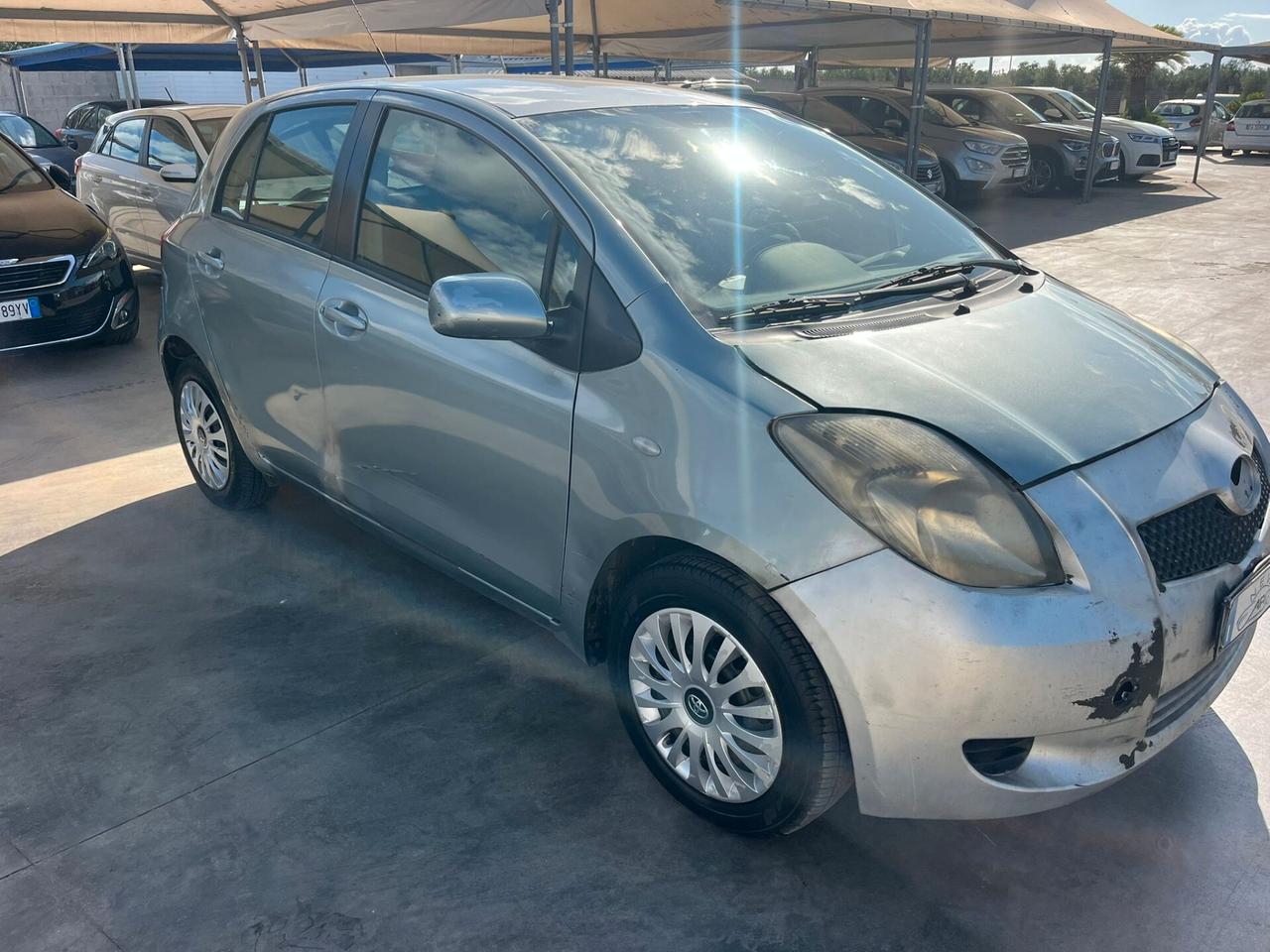 Toyota Yaris 1.0 5 porte Sol