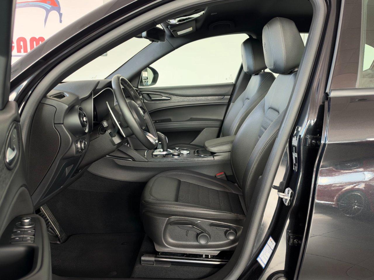 Alfa Romeo Stelvio 2.2 t Sprint Q4 210cv auto