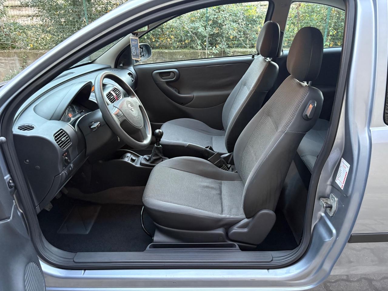 Opel Corsa 1.2i 3 porte Club - 84.000 KM