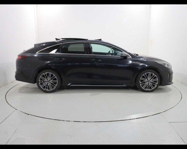 KIA Proceed 1.6 CRDI DCT GT Line