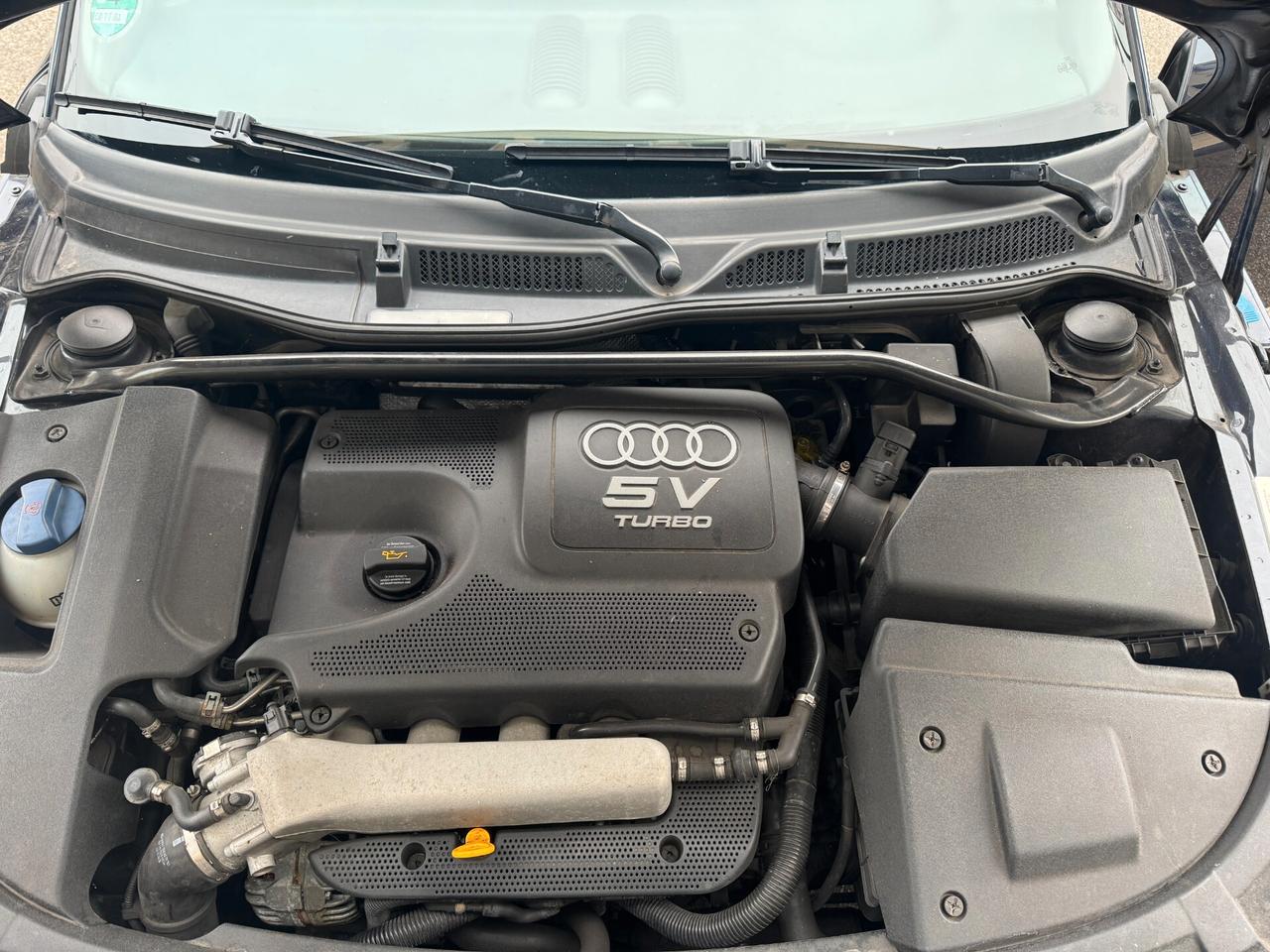 Audi TT Roadster 1.8 T 20V 180CV MANUALE