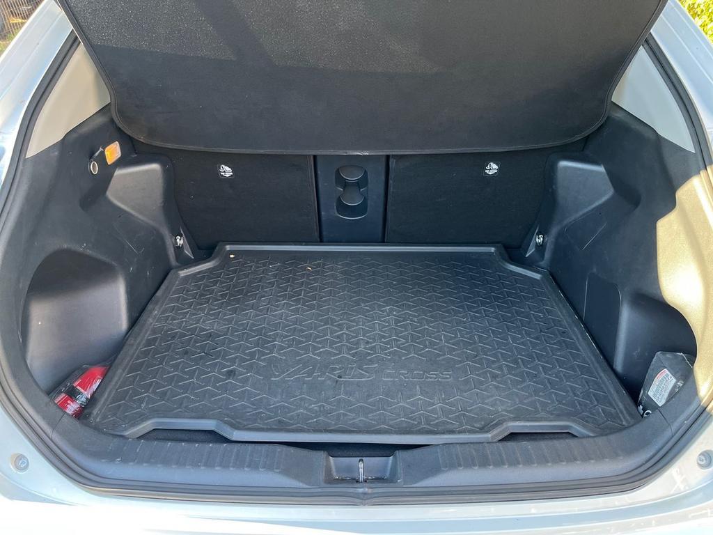 Toyota Yaris Cross 1.5h Lounge awd-i 116cv e-cvt