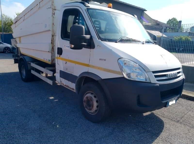 IVECO DAILY 65C COMPATTATORE E VOLTA CASSONETTI