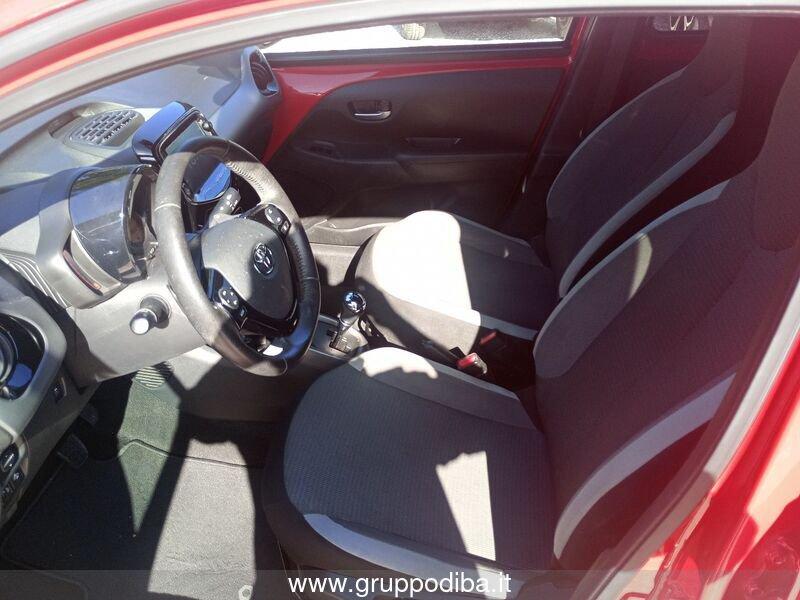 Toyota Aygo II 2018 5p 5p 1.0 x-wave grey m-mt 72cv