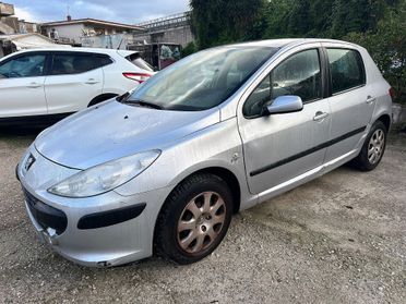 Peugeot 307 1.6 16V HDi 90CV 5p. D-Sign