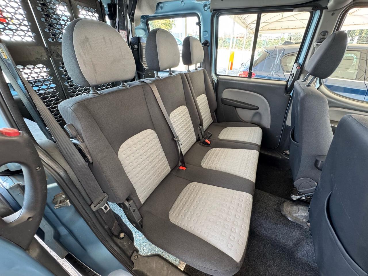Fiat Doblò 1.9MJ 120CV trasporto disabili pedana idraulica
