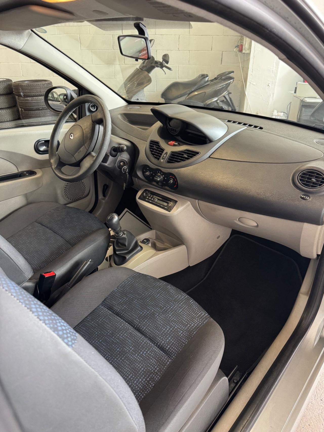 Renault Twingo 1.2 8V Dynamique