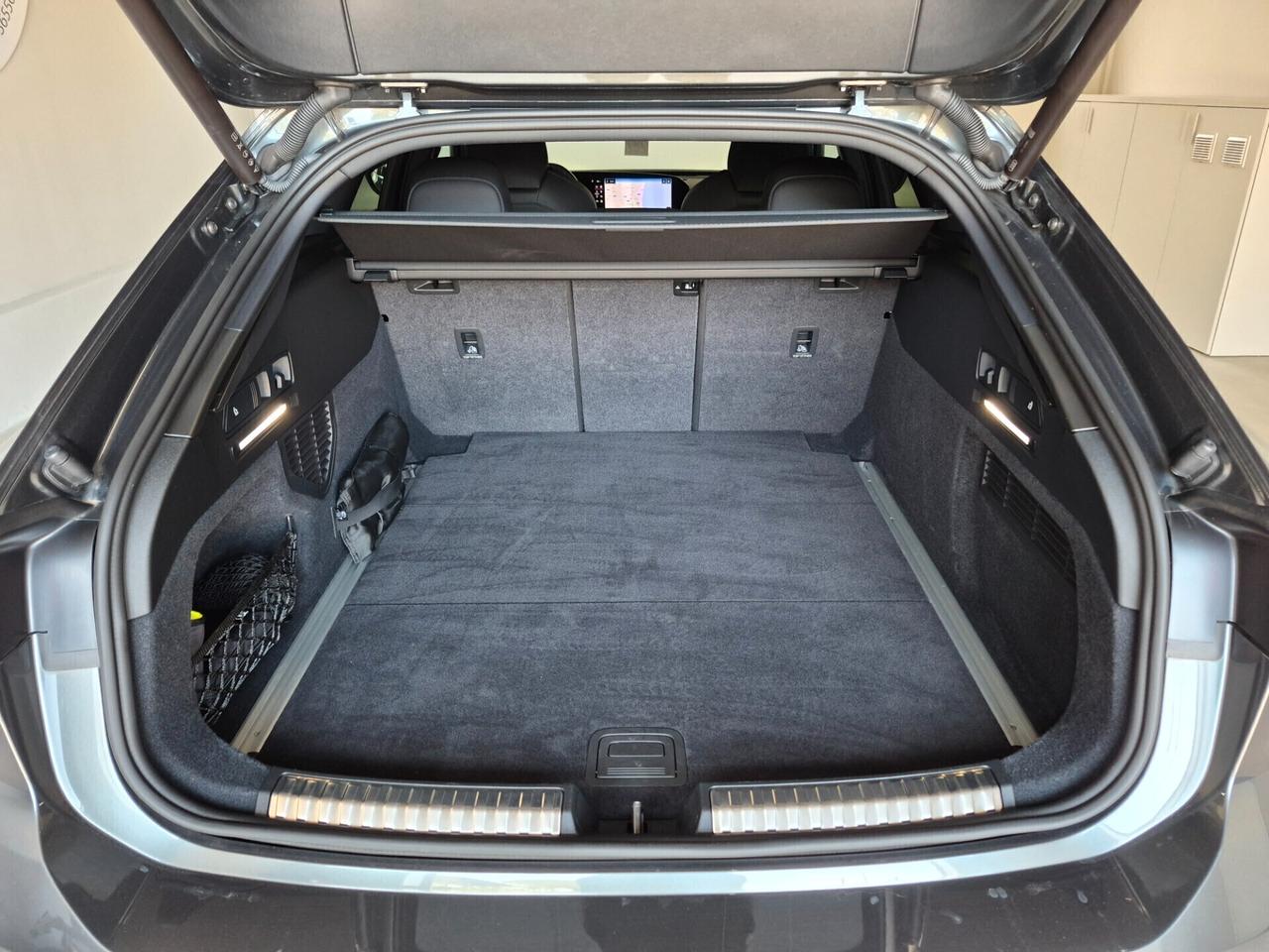 Audi A6 AVANT *NUOVO MODELLO* S LINE EDITION TDI S TRONIC TETTO MATRIX DISPLAY PASS. CLIMA 4ZONE 360° CARPLAY