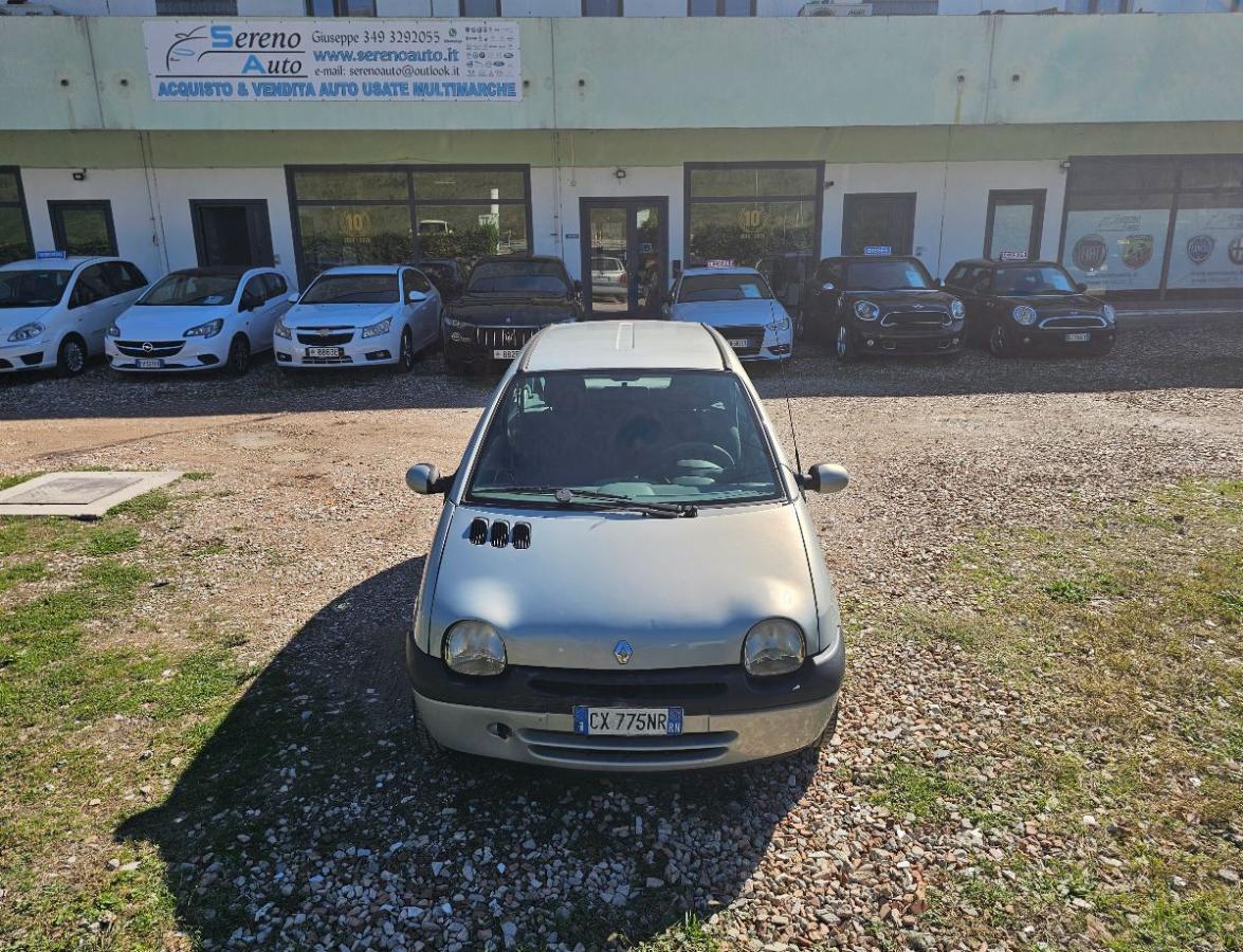 RENAULT TWINGO 1.2 BENZINA 103.000km GARANZIA 12 MESI