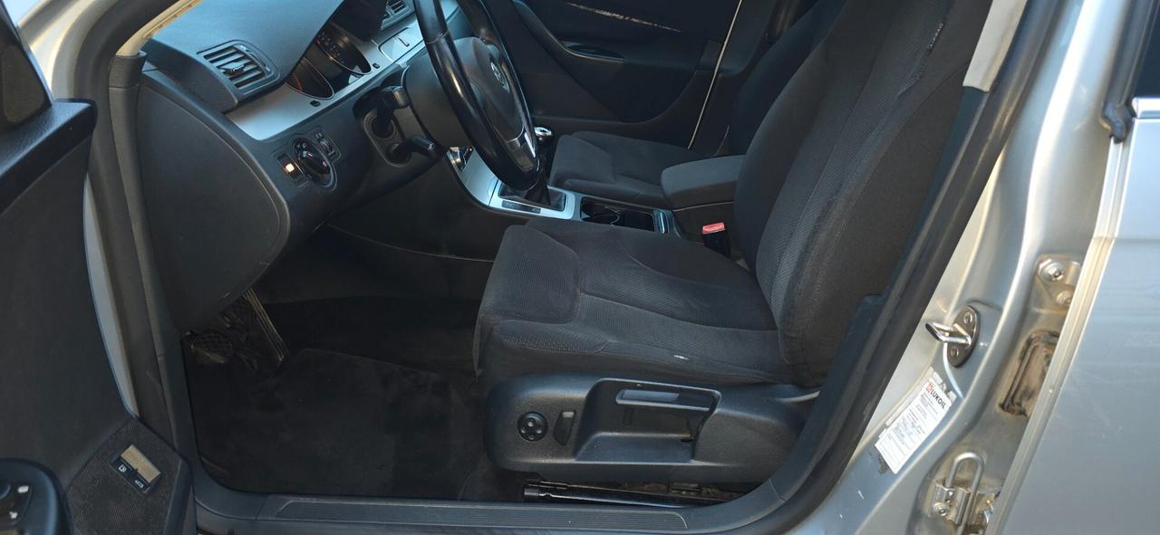 Volkswagen Passat 2.0 TDI DPF Var. Comfortline