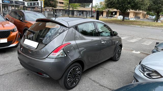 LANCIA Ypsilon 1.0 FIREFLY S&S HYBRID GOLD*24M.G.*CARPLAY*LED*TEL