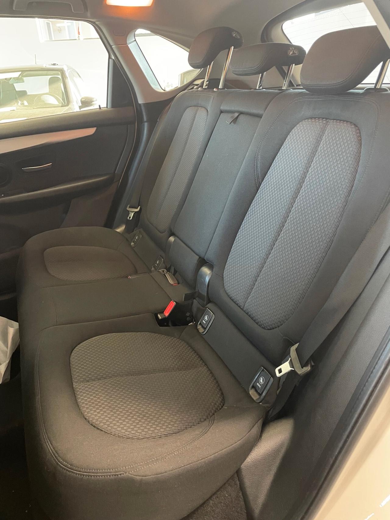 Bmw 2er Active Tourer 225xe iPerformance Business aut.