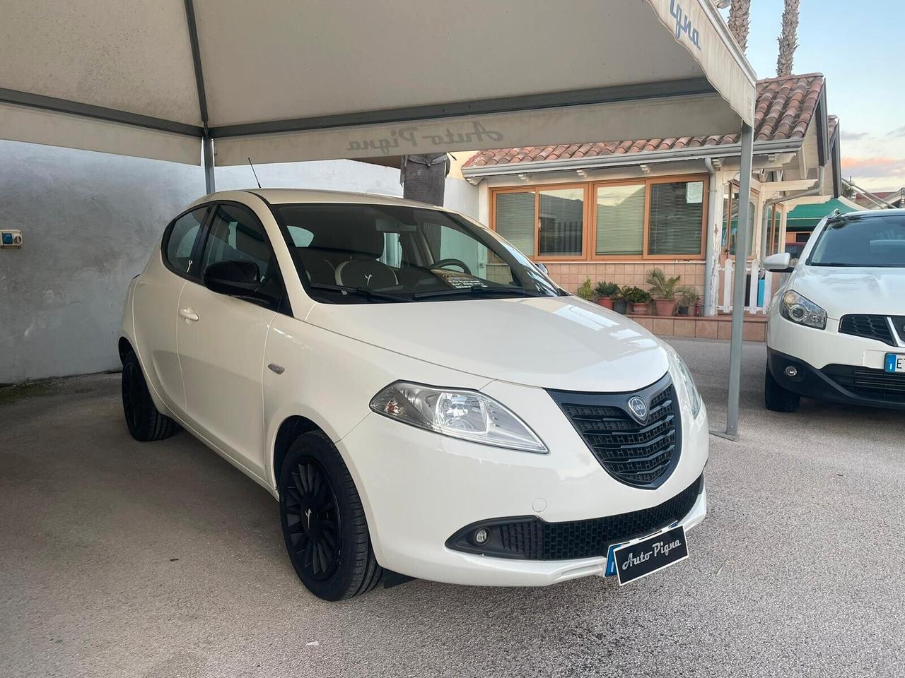 Lancia Ypsilon 1.2 69 CV 5 porte GPL Ecochic Gold