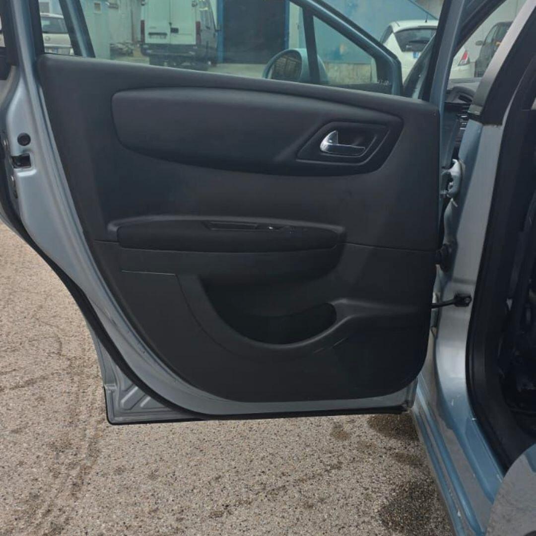 Citroen C4 1.6 HDi 110CV FAP Elegance