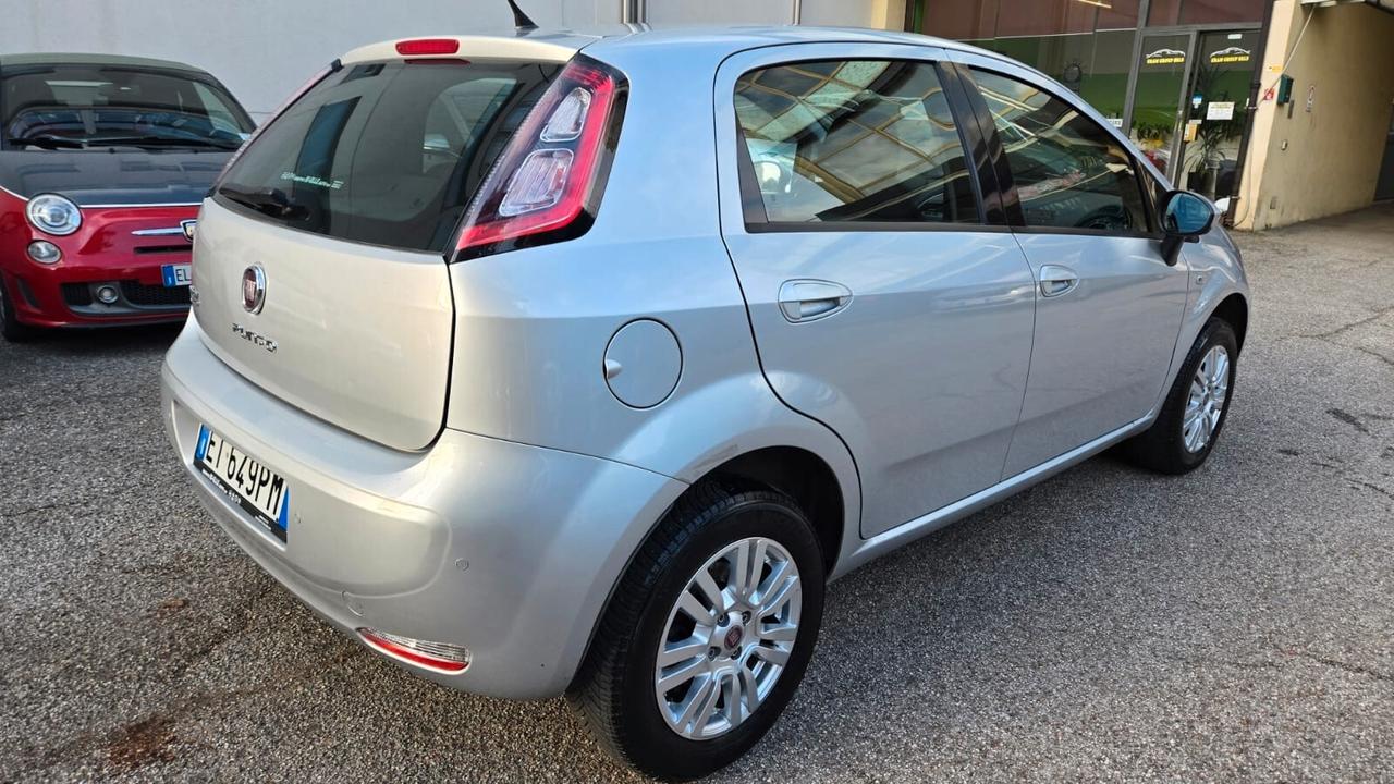 Fiat Punto EVO 1.4 8V 5 porte Natural Power Street